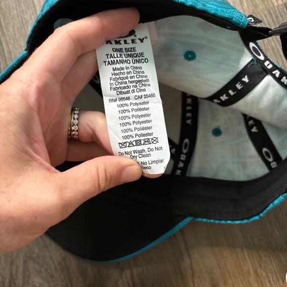 Oakley Shade Me Women's Hat Blue/Black/Graphite Adjustable Buckle Hat‎ - Picture 3 of 9